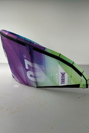 Harlem Kitesurfing-Thrive Kite (2nd)