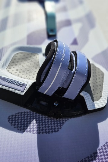 Juniqua-Pads & Straps N°2