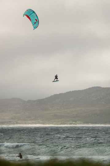 Reedin Kiteboarding-Kev Pro 2025 Kiteboard
