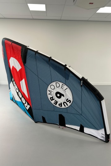 Reedin Kiteboarding-Super Model HTF 2024 Kite (2nd)