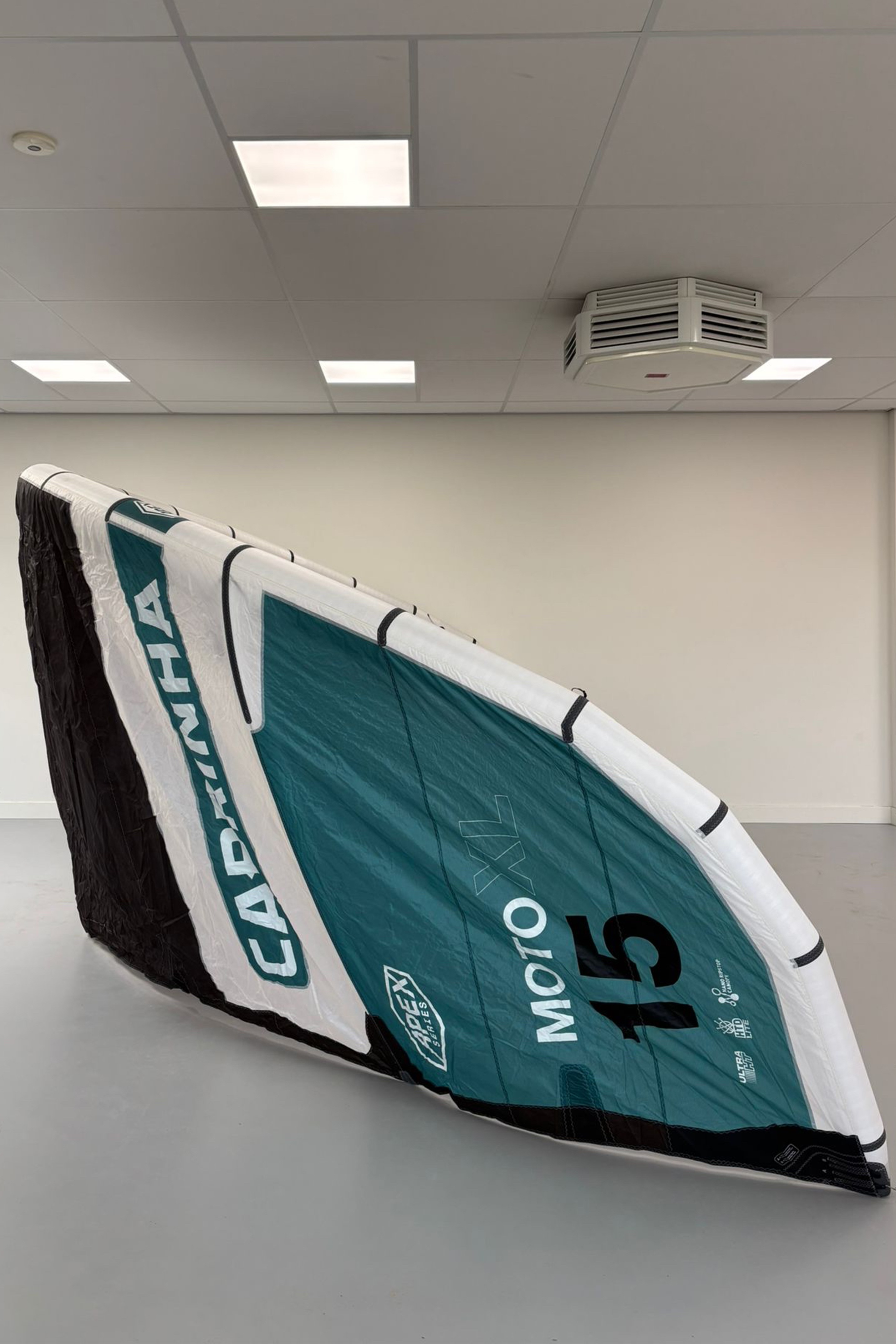 Cabrinha-Moto XL Apex 2024 Kite (DEMO)