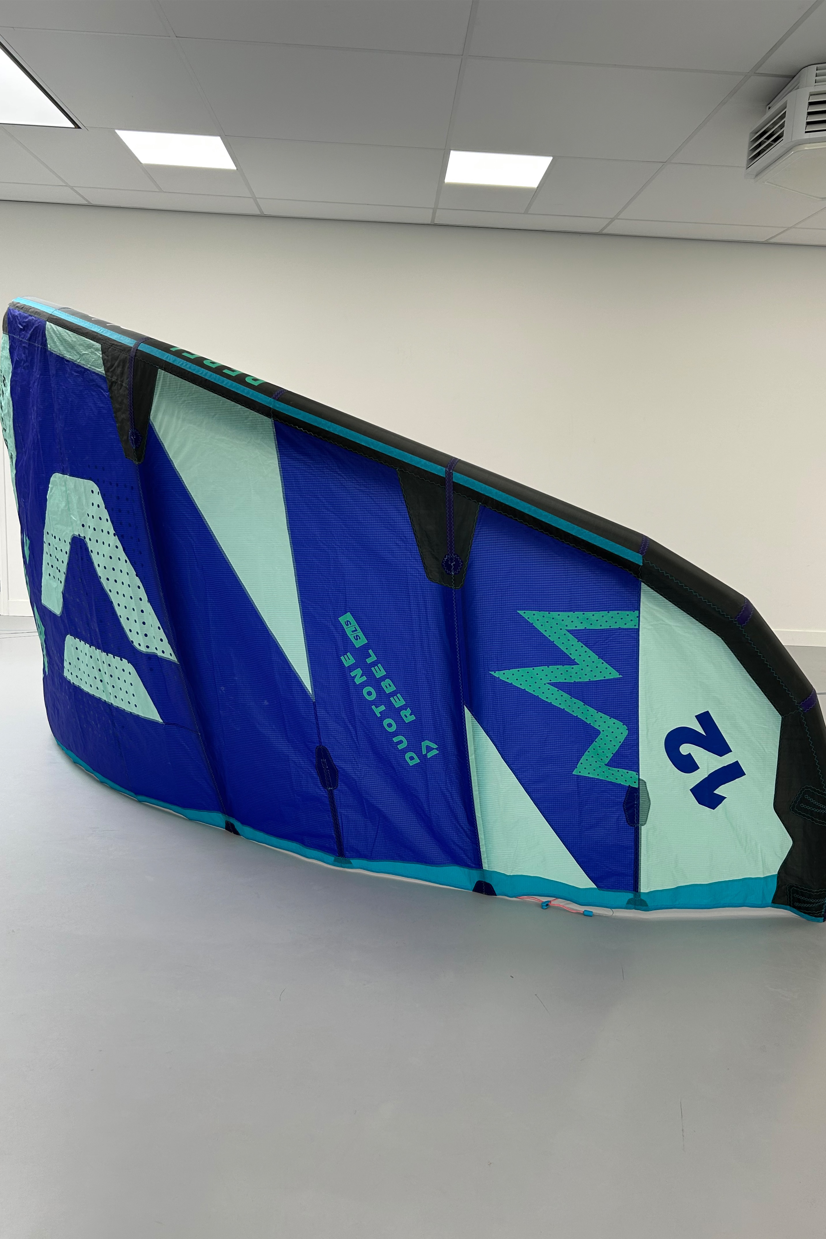 Duotone Kiteboarding-Rebel SLS 2024 Kite (DEMO)