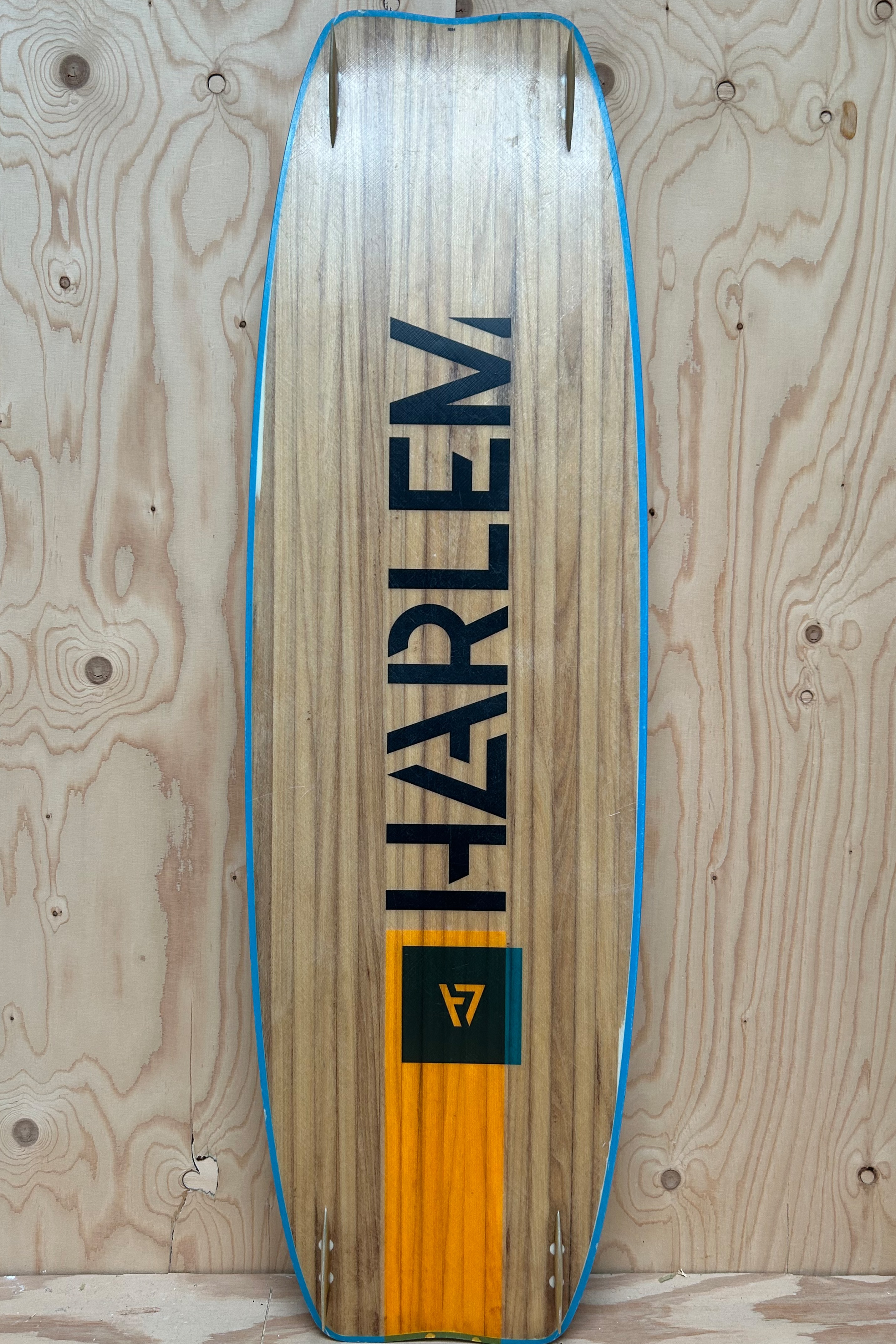 Harlem Kitesurfing-Wood Kiteboard (2nd)