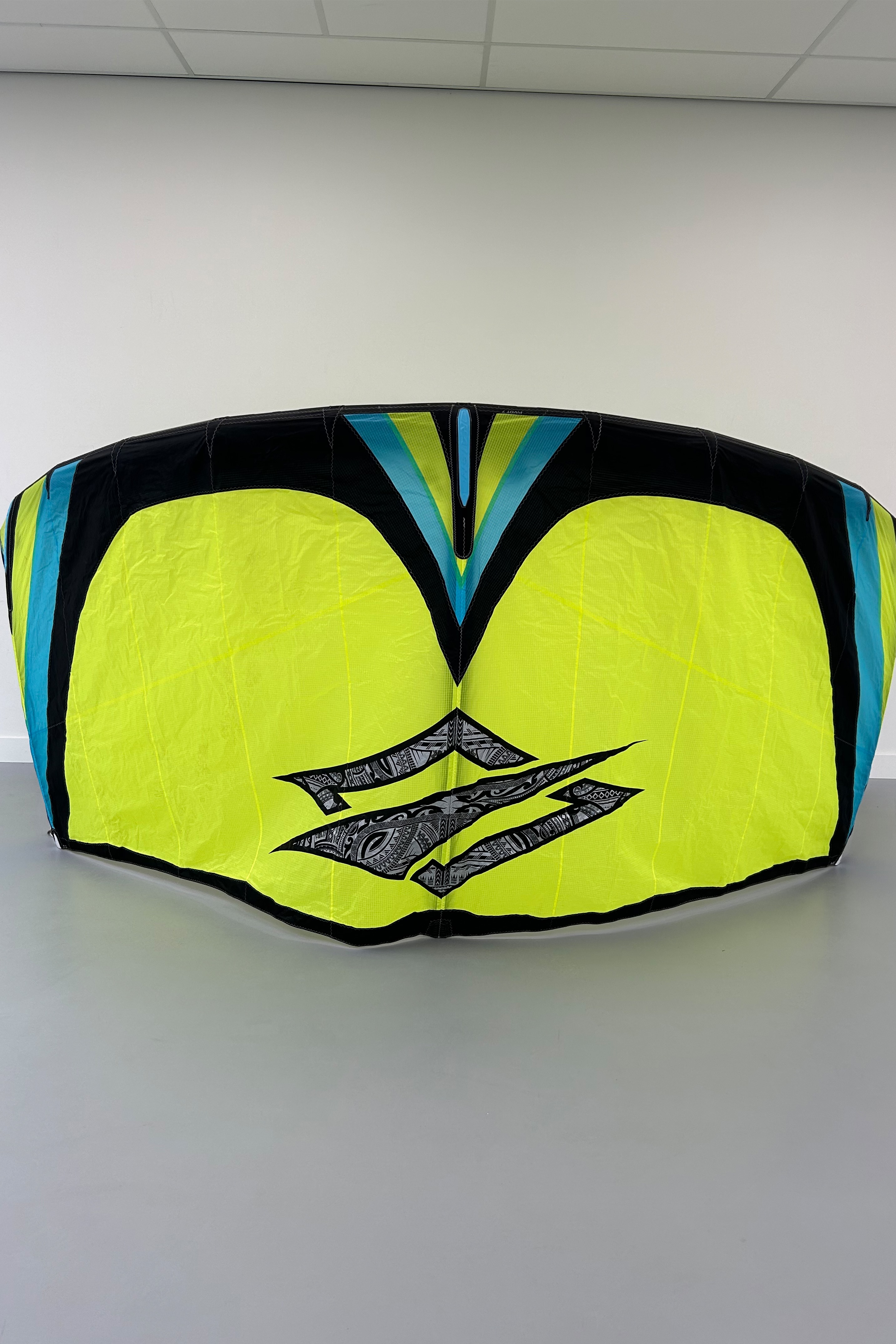 Naish-Pivot 2023 Kite (2nd)