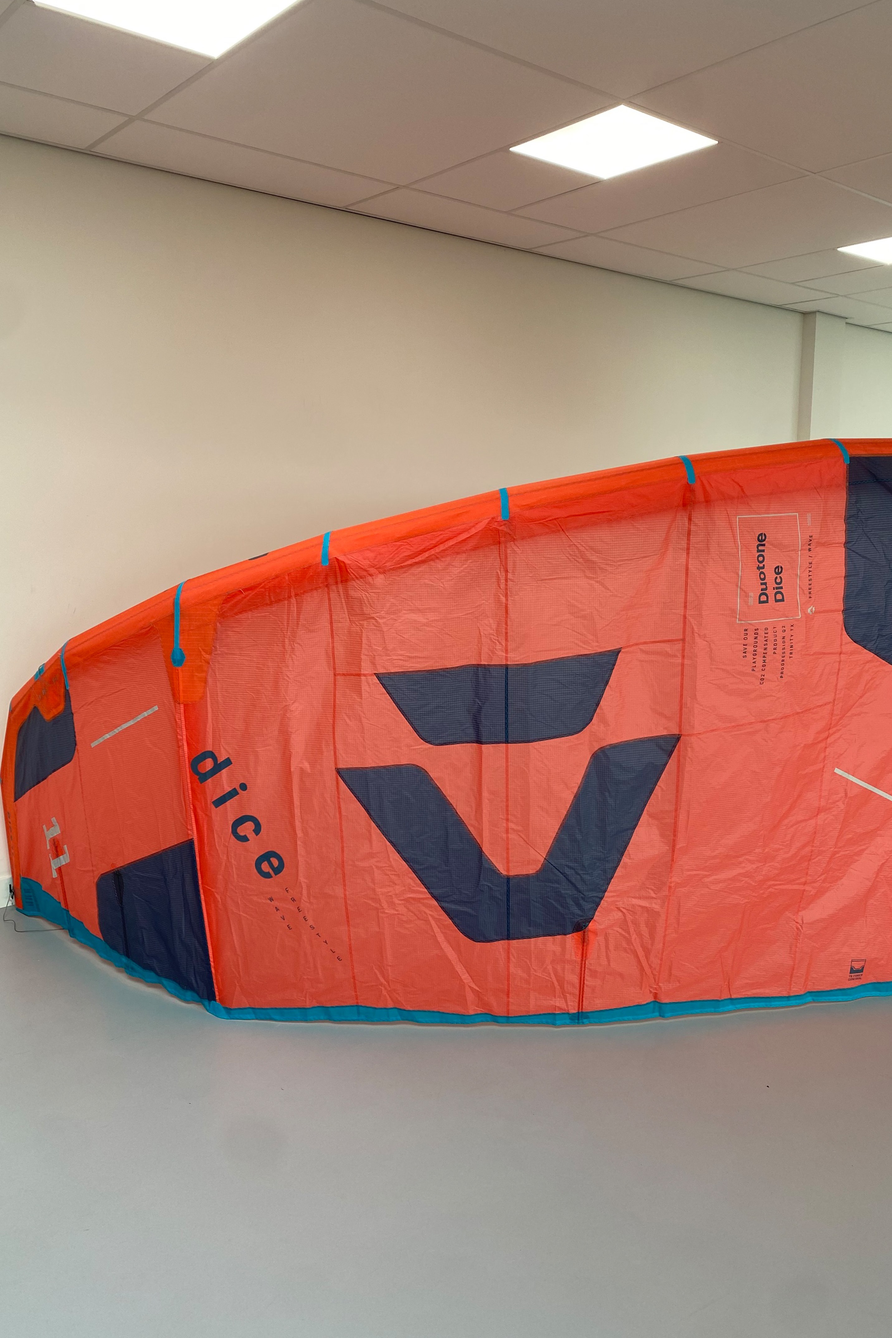 Duotone Kiteboarding-Dice 2023 Kite (DEMO)