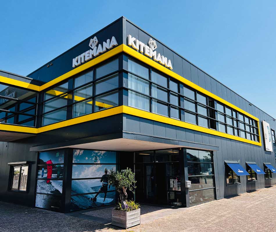 Kitemana megastore in Noordwijk